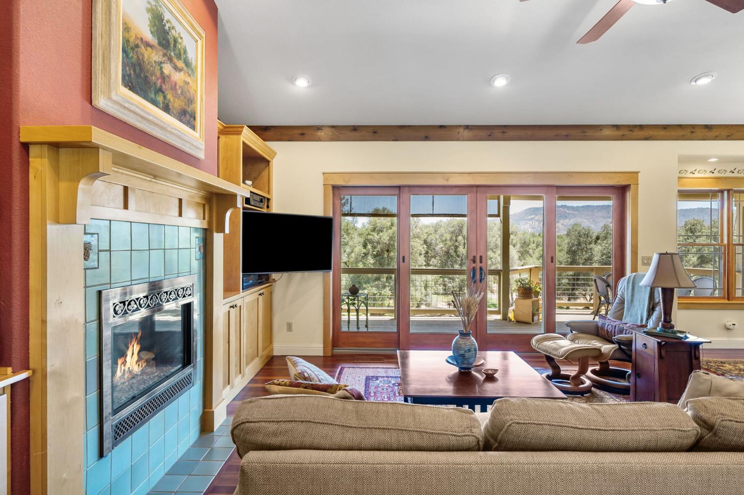 620 Smith Flat Road Angels Camp, CA 95222 - Photo 7 of 57 Great Room