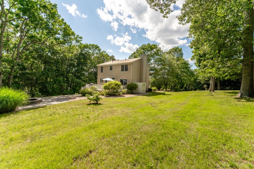 11 Sylvan Lane Westerly, RI 02891 - Photo 3 of 43