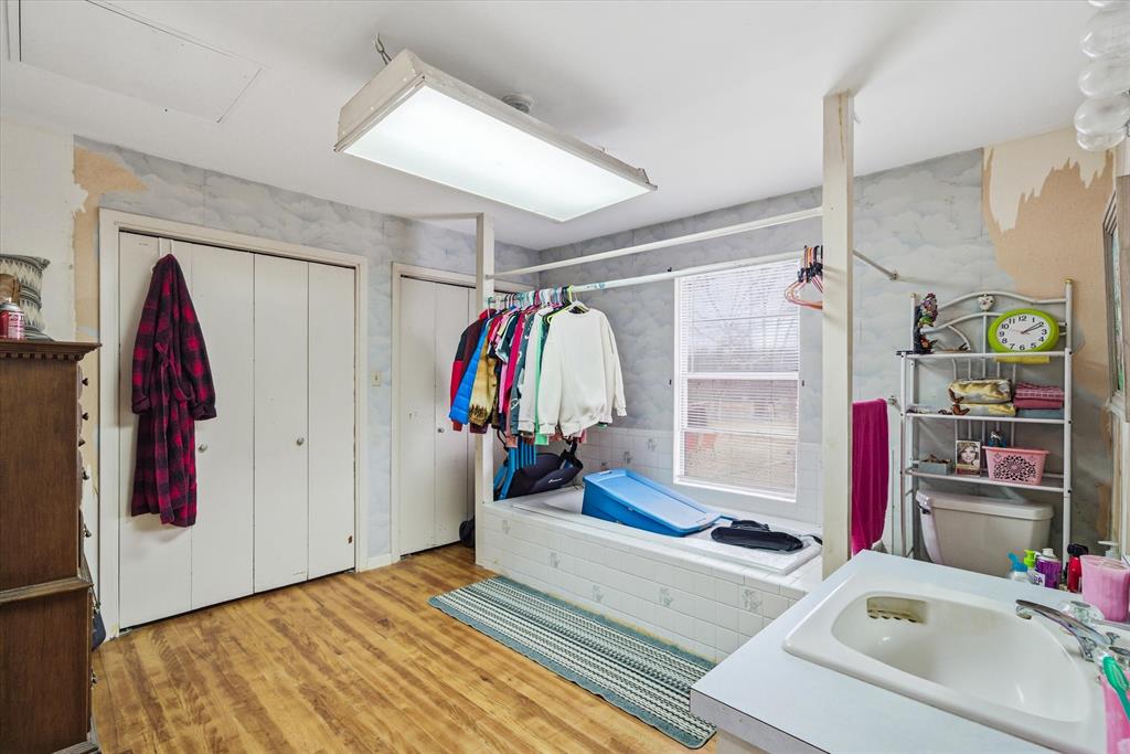 1571 VZ County Road Ben Wheeler, TX 75754 - Photo 14 of 39 a view of a walk in closet