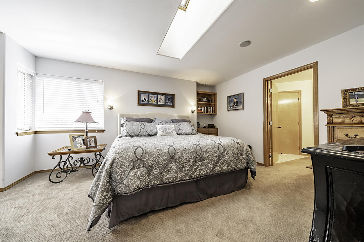 780 Roca Street Ashland, OR 97520 - Photo 11 of 23 11