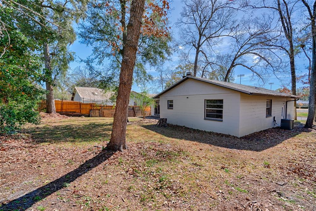 8204 Southwest 13th Road Gainesville, FL 32607 - Photo 30 of 36 Gallery Image 30