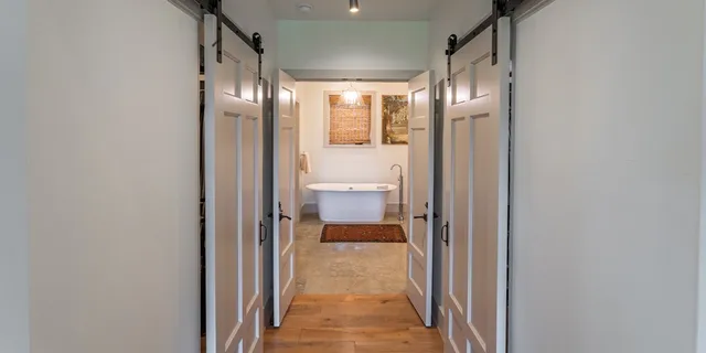 $3,650,000 | 176 Putting Park Drive, Fredericksburg, TX 78624