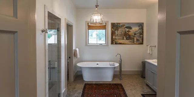 $3,650,000 | 176 Putting Park Drive, Fredericksburg, TX 78624