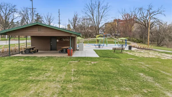 $112,000 | 229 West Spencer Avenue, Marion, IN 46952