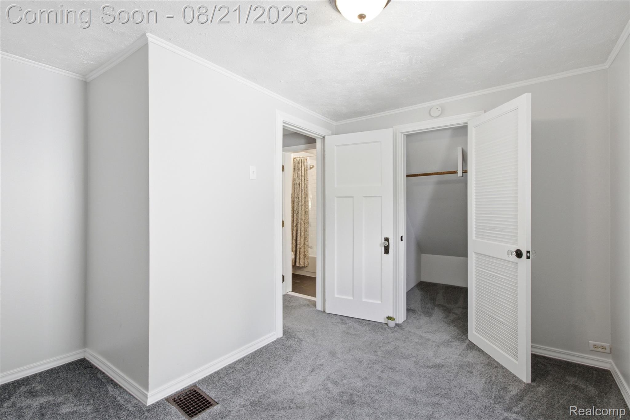 1383 Princeton Road Berkley, MI 48072 - Photo 16 of 28 Bedroom2 Closet 1383Princeton.jpg