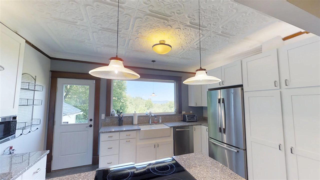 986 Lake Road Newport, VT 05855 - Photo 9 of 28 Gallery Image 9