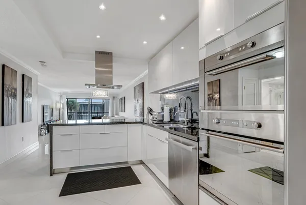 $3,600 | 3605 South Ocean Boulevard, Unit 312, South Palm Beach, FL 33480