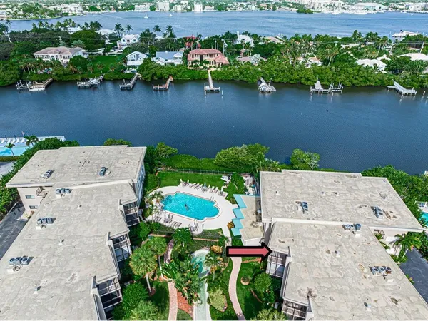 $3,600 | 3605 South Ocean Boulevard, Unit 312, South Palm Beach, FL 33480