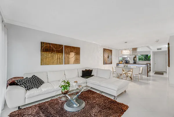 $3,600 | 3605 South Ocean Boulevard, Unit 312, South Palm Beach, FL 33480