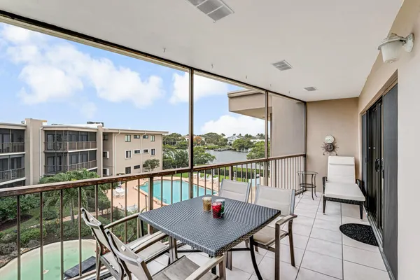 $3,600 | 3605 South Ocean Boulevard, Unit 312, South Palm Beach, FL 33480