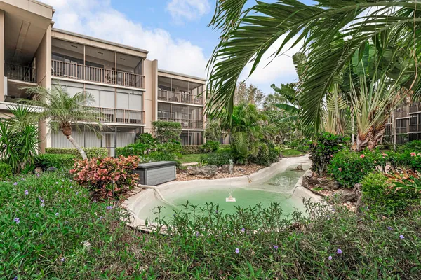 $3,600 | 3605 South Ocean Boulevard, Unit 312, South Palm Beach, FL 33480