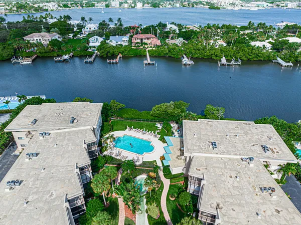 $3,600 | 3605 South Ocean Boulevard, Unit 312, South Palm Beach, FL 33480