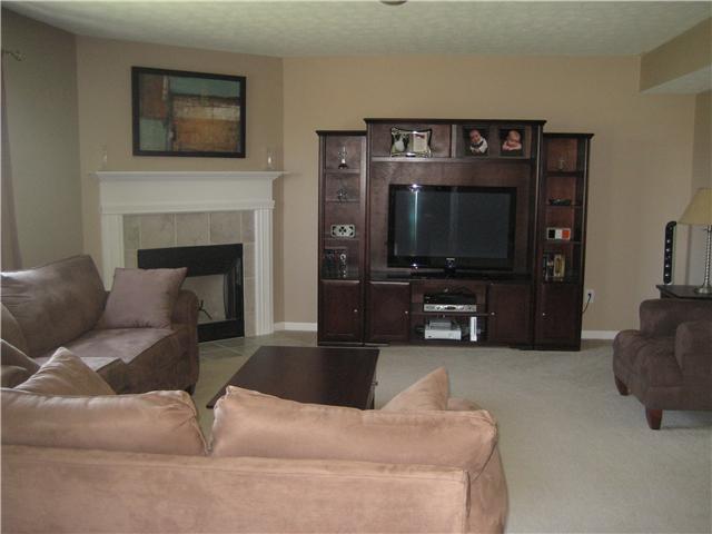12947 Quarterback Lane Fishers, IN 46037 - Photo 6 of 18 Gallery Image 6