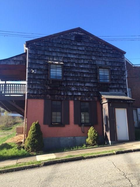 803 Rose Street McKees Rocks, PA 15136 - Photo 1 of 13