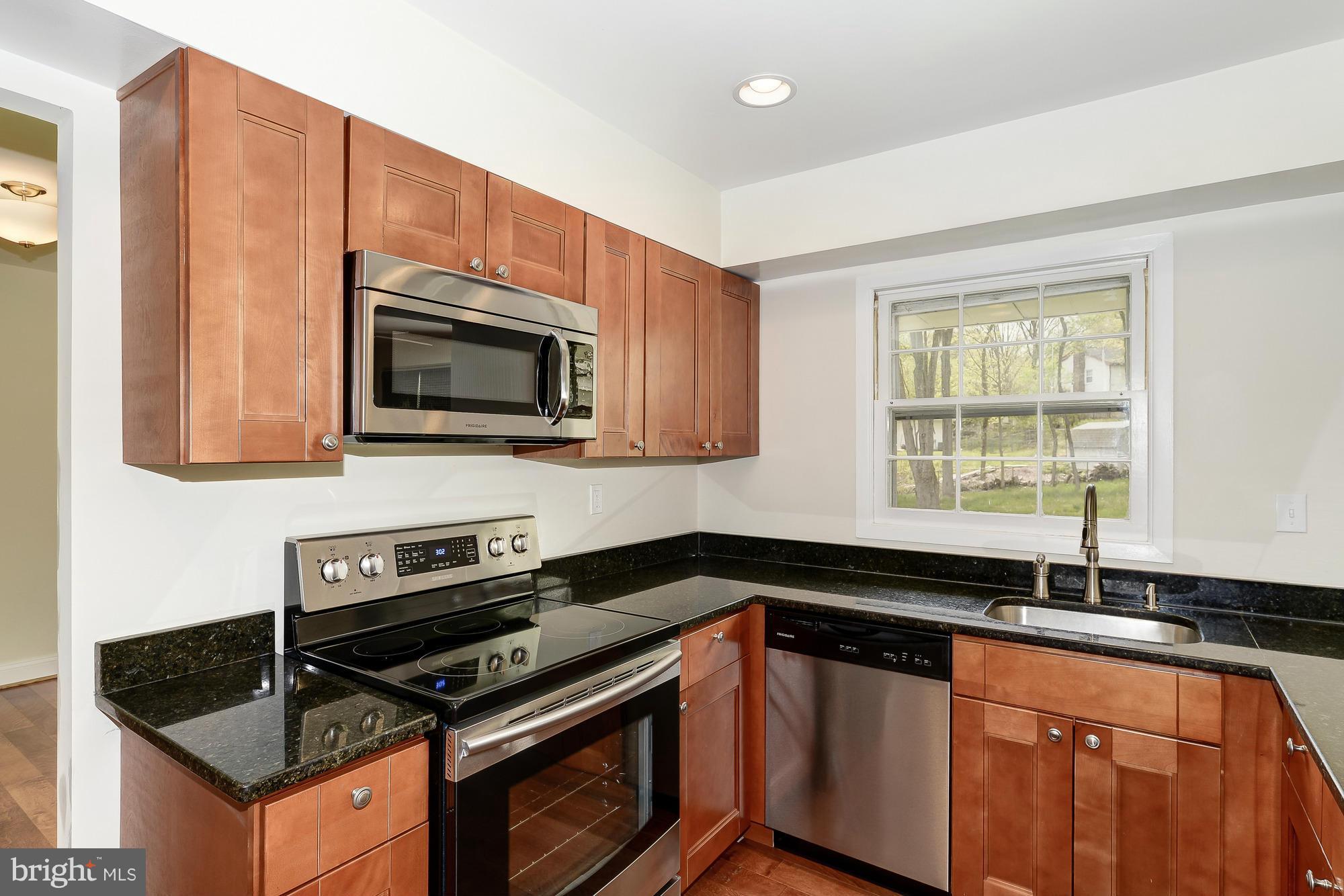 12604 Ivystone Lane Laurel, MD 20708 - Photo 13 of 30 Beautiful cabinetry