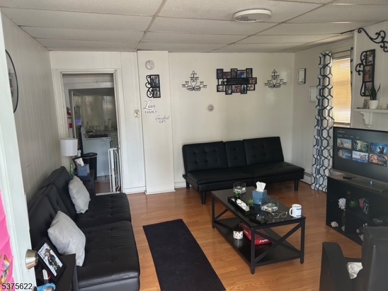 106 West Somerset Street Raritan, NJ 08869 - Photo 2 of 28