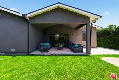 $2,995,000 | 3629 Corinth Avenue, Los Angeles, CA 90066
