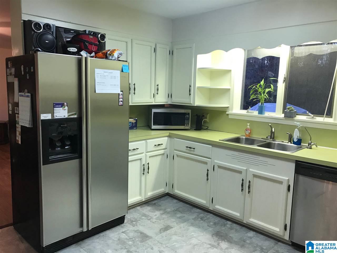 3925 Woodhaven Road Birmingham, AL 35244 - Photo 7 of 26