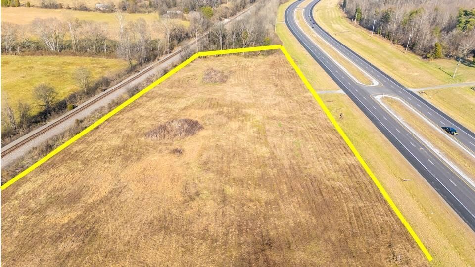 75 Rhea County Highway Spring City, TN 37381 - Photo 2 of 16 Gallery Image 2