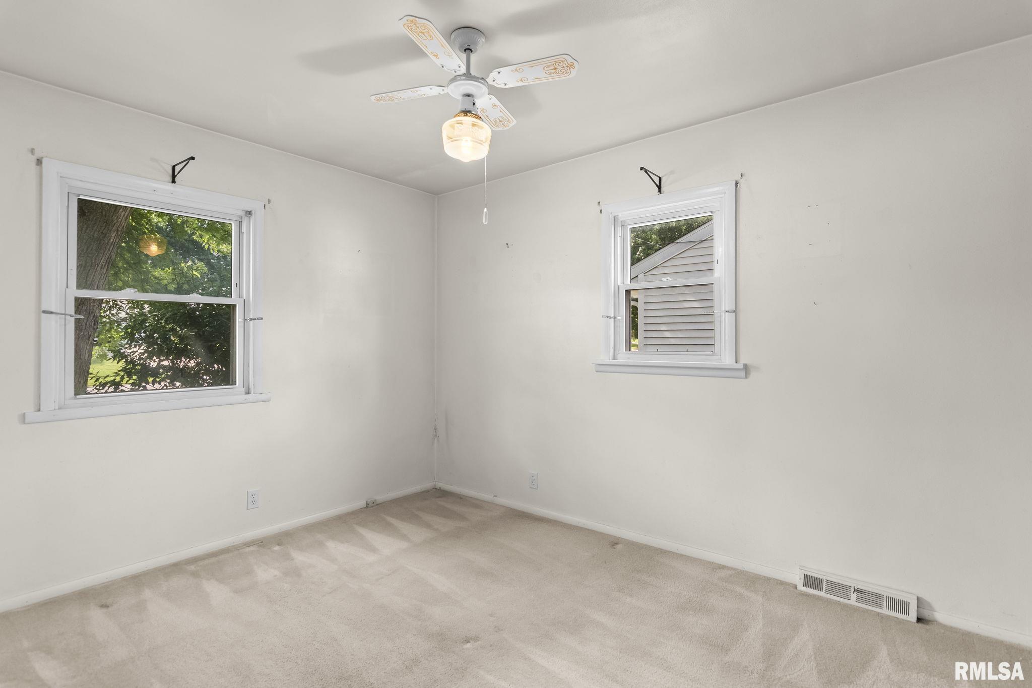 1008 North Bruns Lane Springfield, IL 62702 - Photo 20 of 29 Gallery Image 20