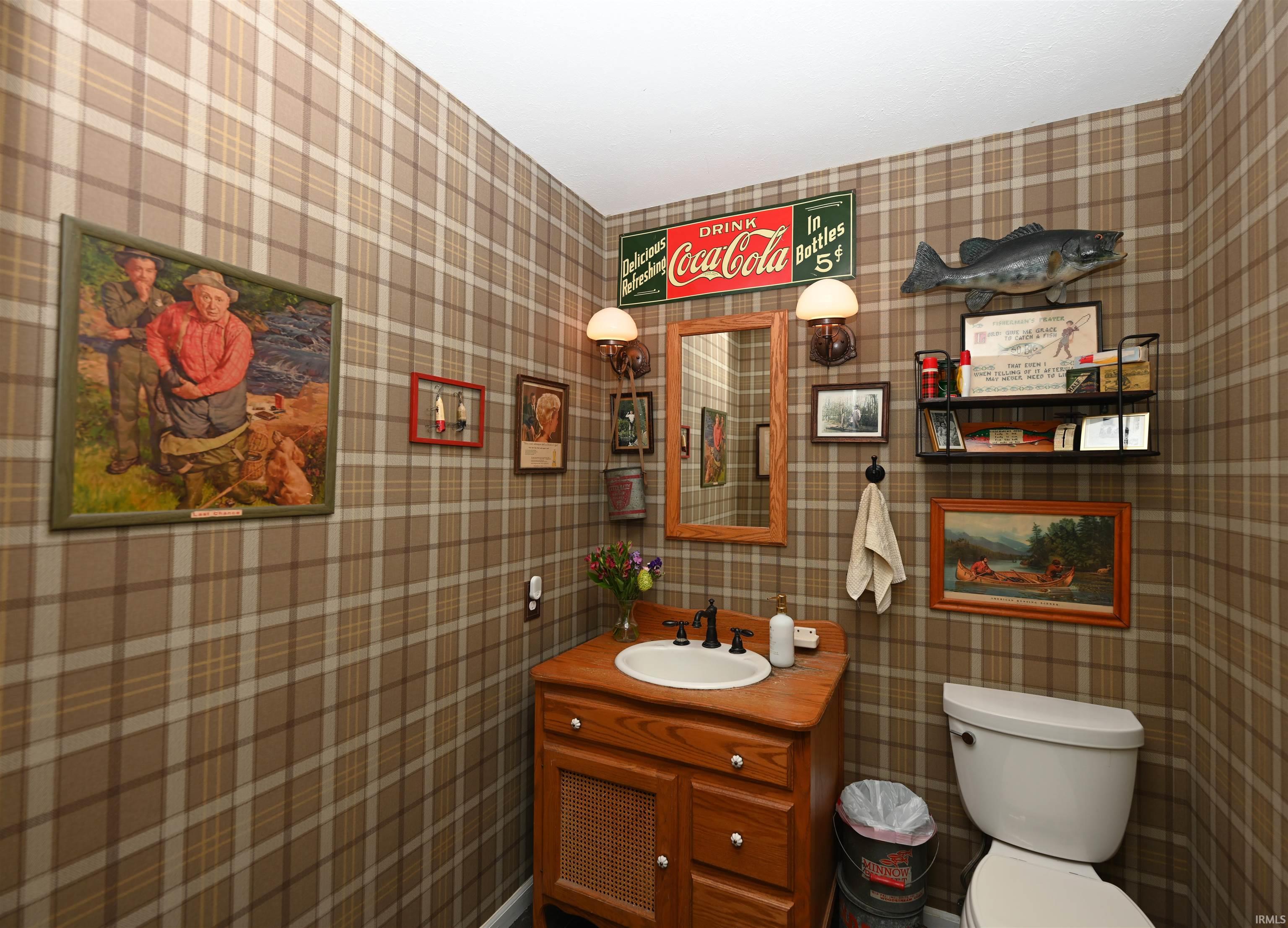 417 South Riverside Drive Winamac, IN 46996 - Photo 15 of 36