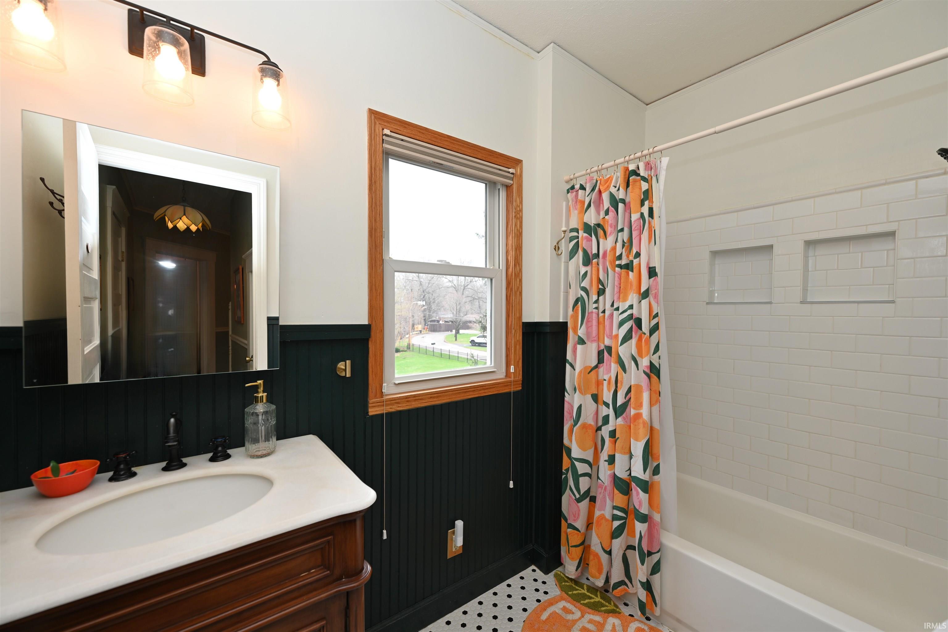 417 South Riverside Drive Winamac, IN 46996 - Photo 28 of 36