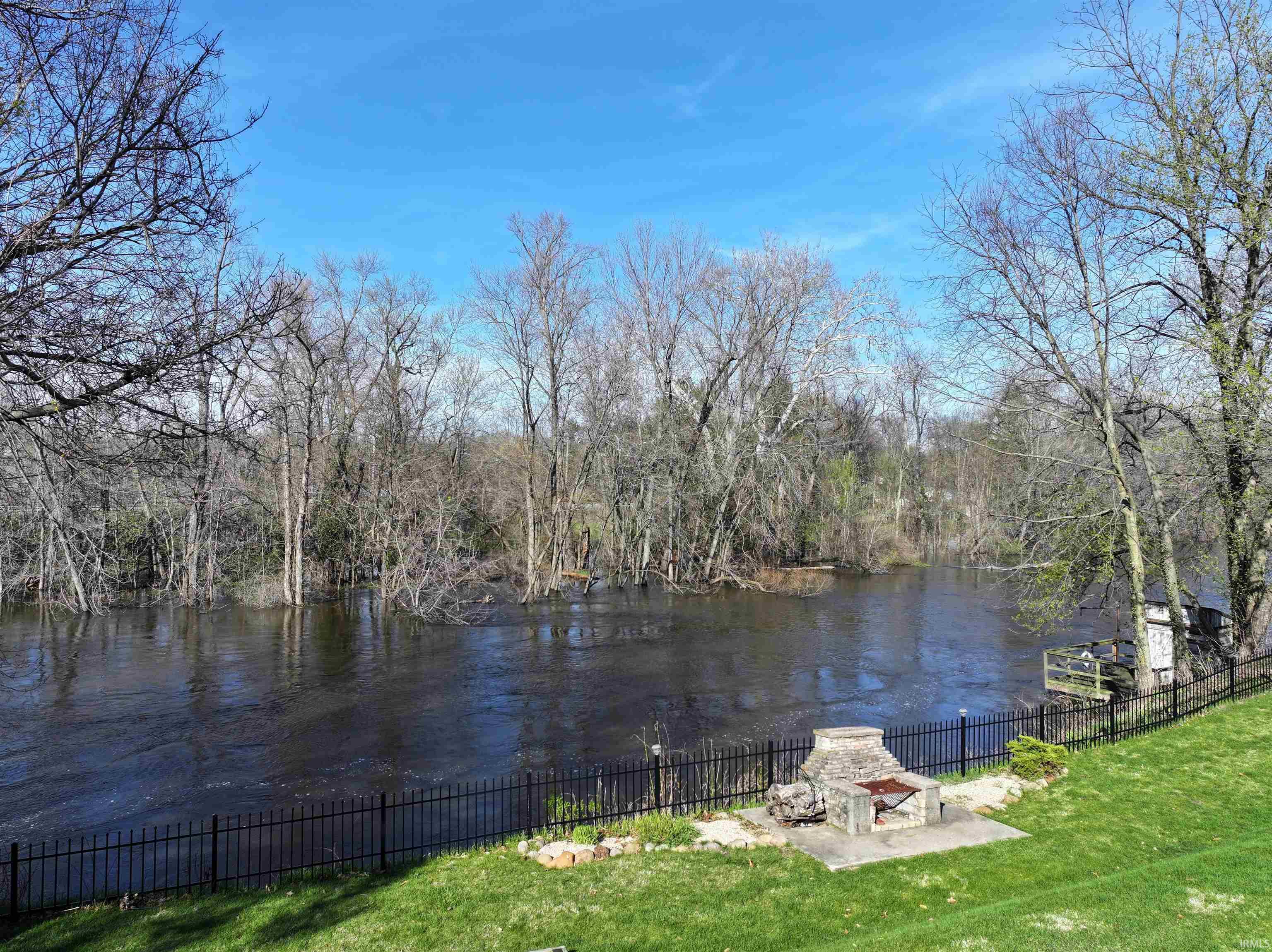 417 South Riverside Drive Winamac, IN 46996 - Photo 6 of 36