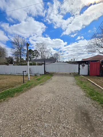 $215,000 | 908 County Road 340, Cleveland, TX 77327