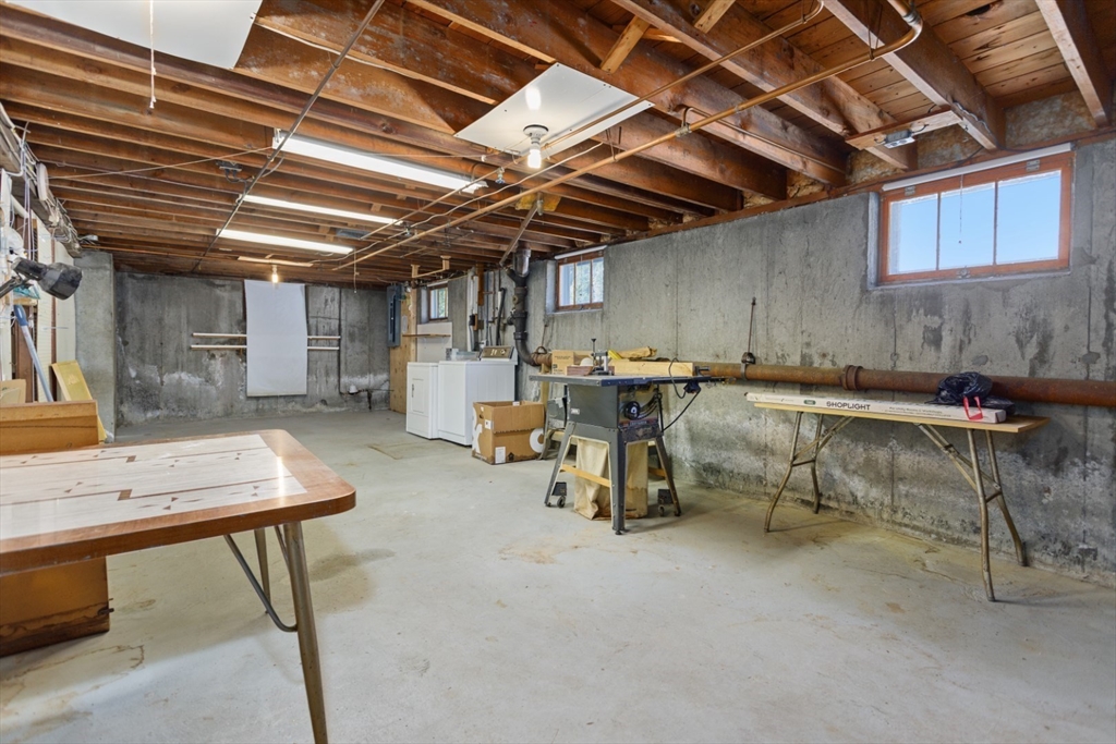 31 Hillcrest Road Wakefield, MA 01880 - Photo 14 of 31 Gallery Image 14