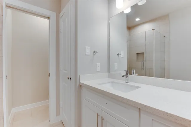 $2,150 | 6615 Ezzard Charles Lane, Houston, TX 77091