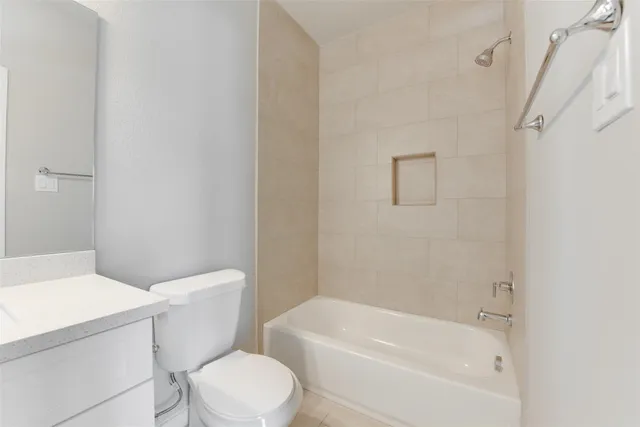 $2,150 | 6615 Ezzard Charles Lane, Houston, TX 77091