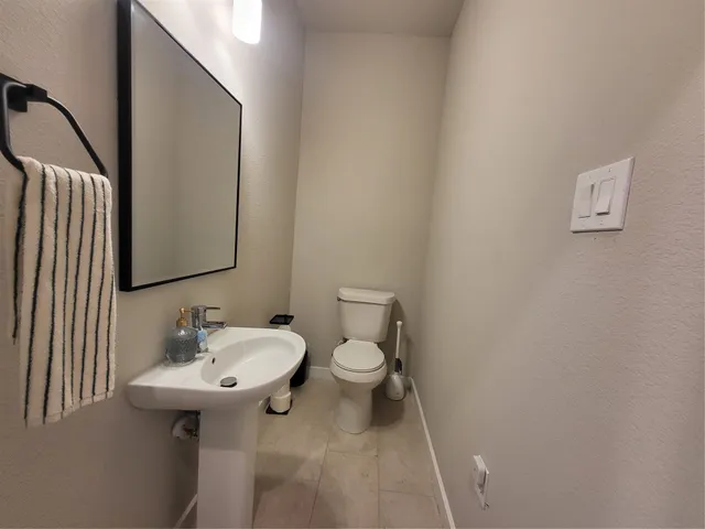 $2,150 | 6615 Ezzard Charles Lane, Houston, TX 77091