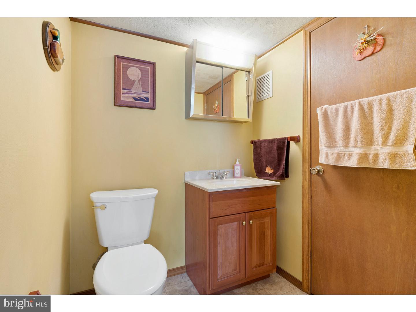 20 West Chelfield Road Glenside, PA 19038 - Photo 14 of 25 Gallery Image 14