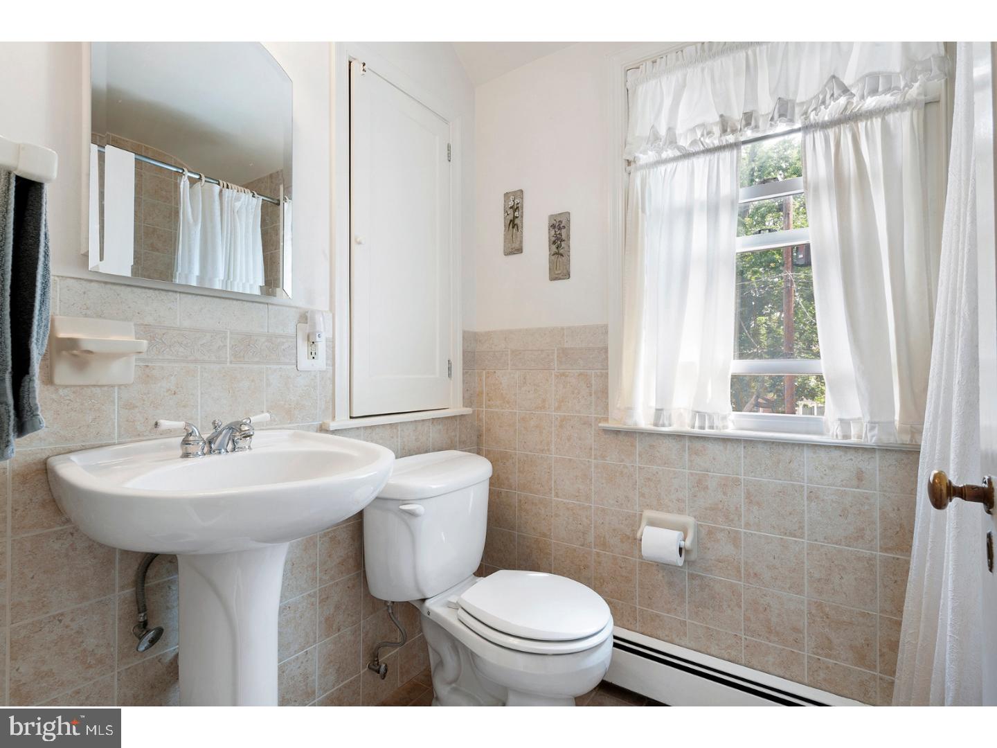20 West Chelfield Road Glenside, PA 19038 - Photo 18 of 25 Gallery Image 18