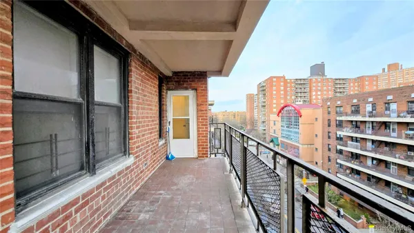 $658,888 | 137-05 Franklin Avenue, Unit 6D | Flushing