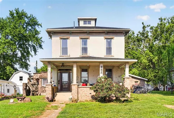 $145,000 | 327 North 3rd Street, Greenville, IL 62246