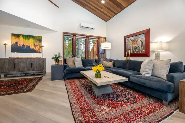 $900,000 | 11582 Red Dog Road, Nevada City, CA 95959