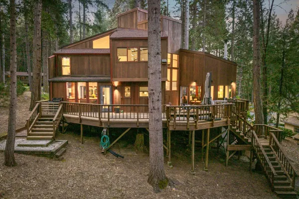 $900,000 | 11582 Red Dog Road, Nevada City, CA 95959