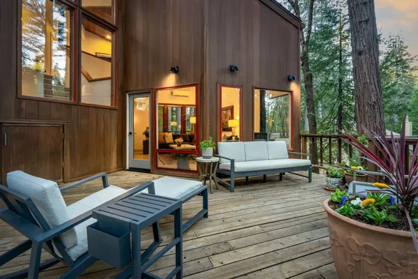 $900,000 | 11582 Red Dog Road, Nevada City, CA 95959