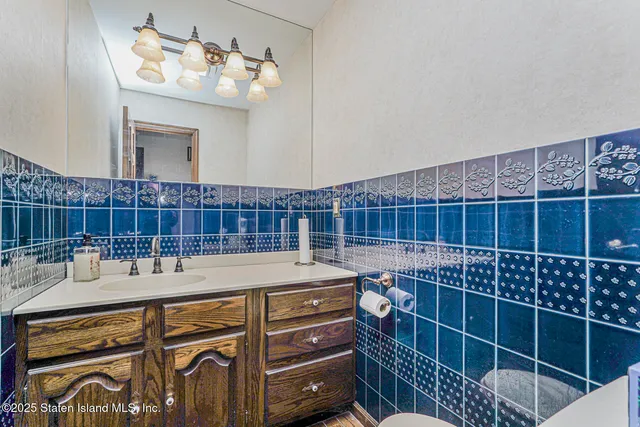 $1,349,900 | 159 Aspinwall Street | Tottenville