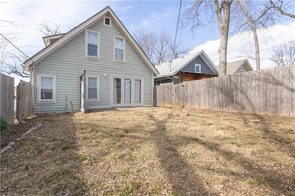 $364,900 | 3629 State Line Road, Kansas City, MO 64111