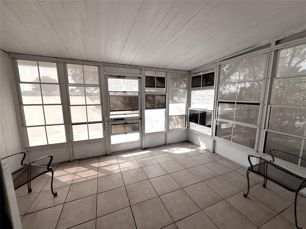 12611 1st Isle Hudson, FL 34667 - Photo 17 of 35