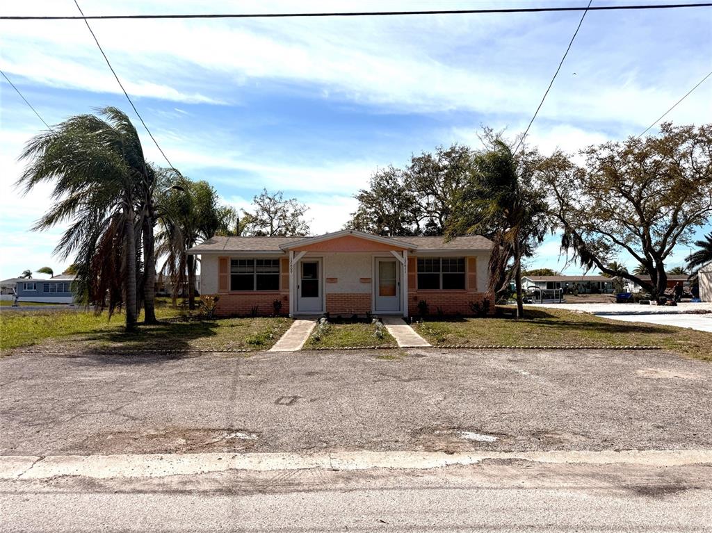 12611 1st Isle Hudson, FL 34667 - Photo 2 of 35