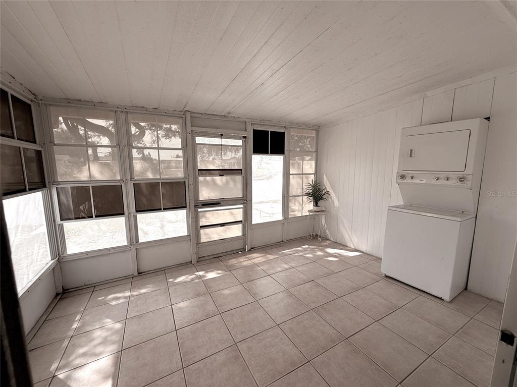 12611 1st Isle Hudson, FL 34667 - Photo 33 of 35