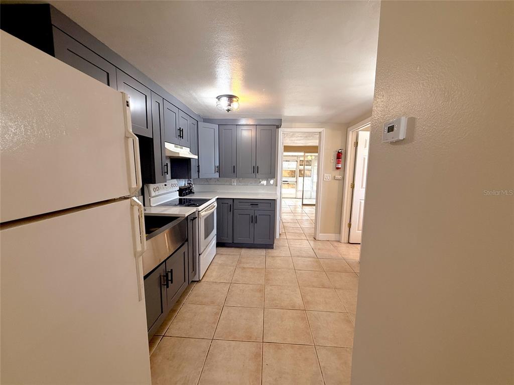 12611 1st Isle Hudson, FL 34667 - Photo 6 of 35