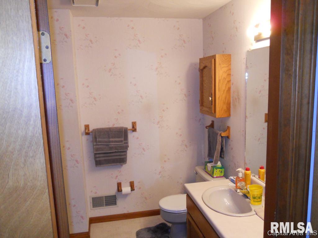 1808 Hunter Ridge Drive Springfield, IL 62704 - Photo 14 of 21 Gallery Image 14