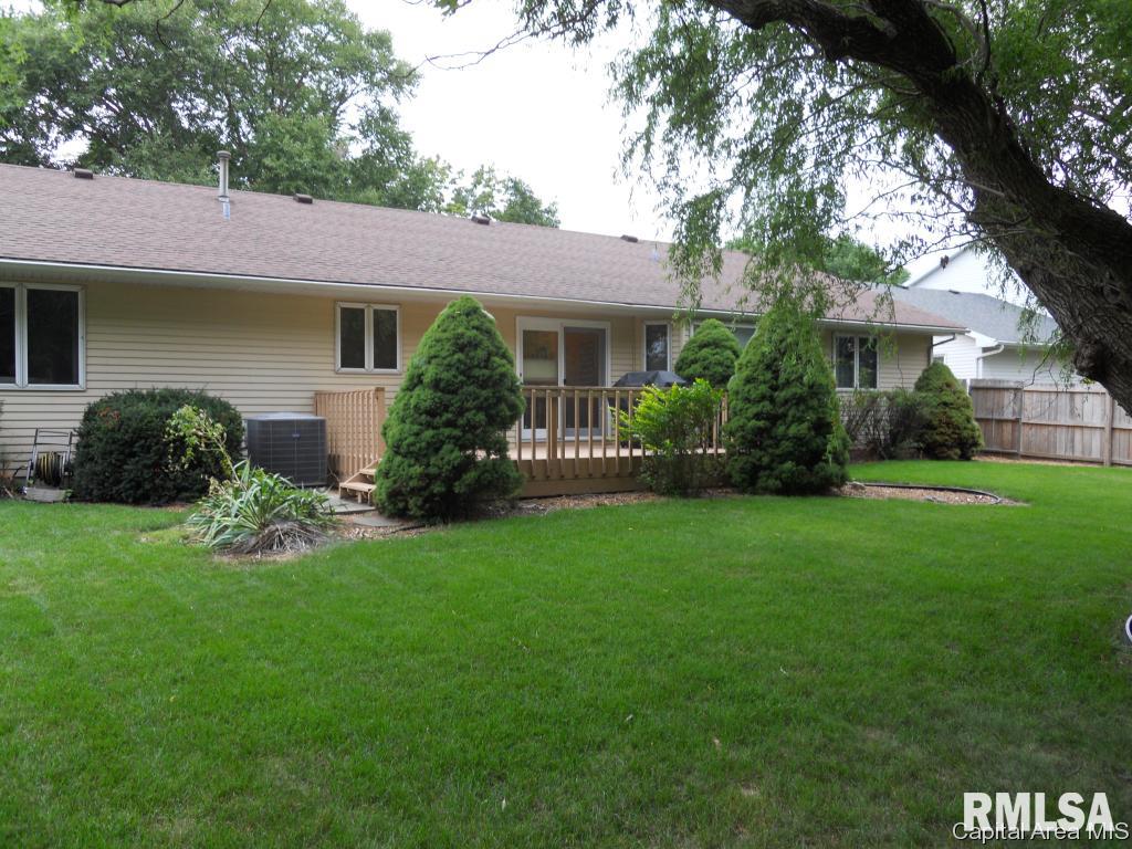 1808 Hunter Ridge Drive Springfield, IL 62704 - Photo 20 of 21 Gallery Image 20