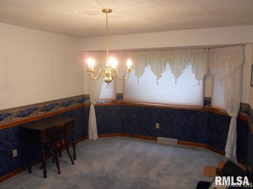 1808 Hunter Ridge Drive Springfield, IL 62704 - Photo 5 of 21 Gallery Image 5