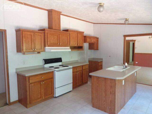 6196 Oak Road Vassar, MI 48768 - Photo 3 of 12 21186710-2.JPG