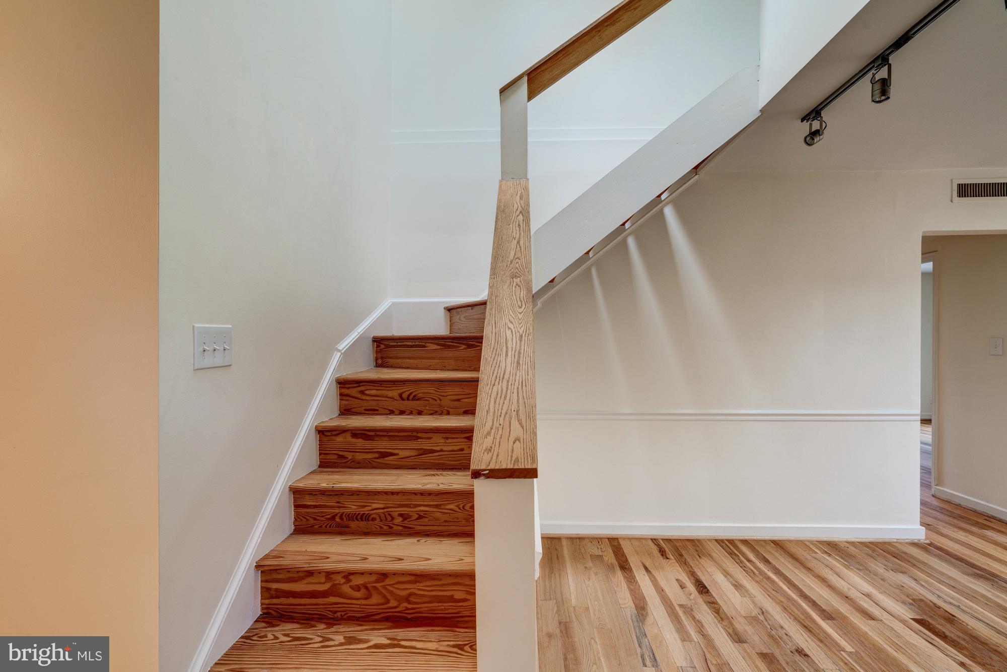 8205 Grubb Road, Unit G202 Silver Spring, MD 20910 - Photo 12 of 38
